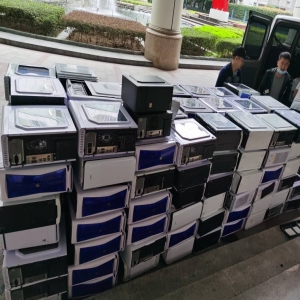 深圳回收電腦上班族閑置處理，英耀高效便捷，節省時間